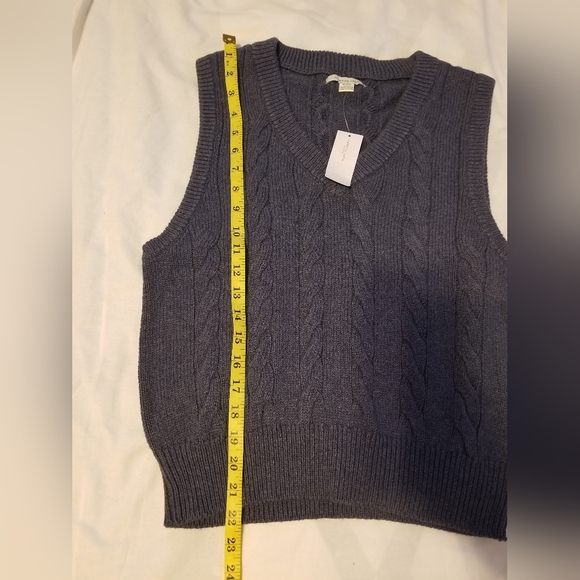 NWT American Eagle Sweater Vest Size M Color  Color Dark/Blue - Picture 4 of 6